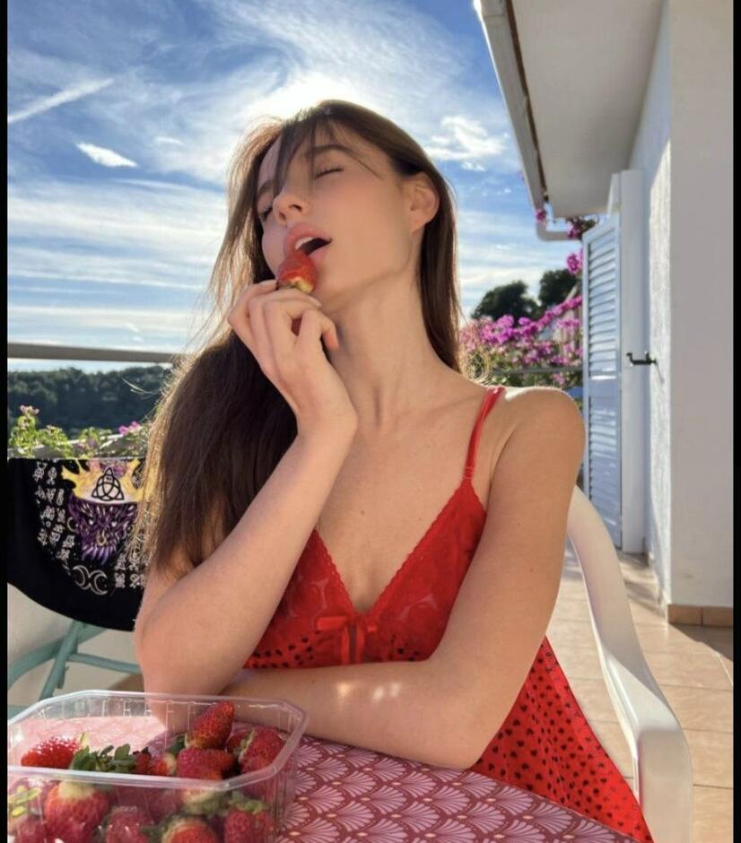 Helena - foto 657