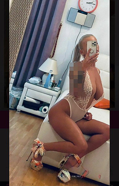 Daniela - photo