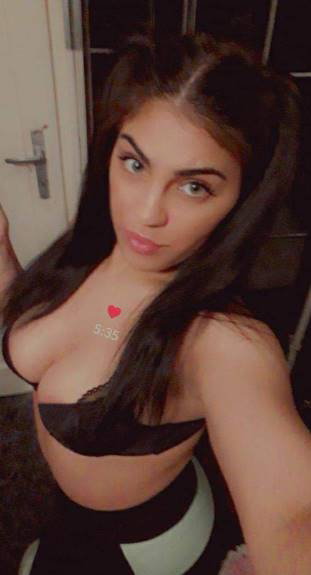 Sexy Melanie - photo 3