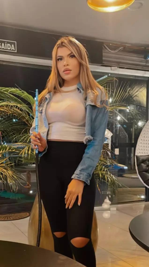 Pamela Hot - photo 14