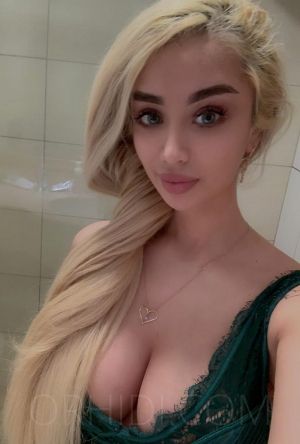 Bella - photo